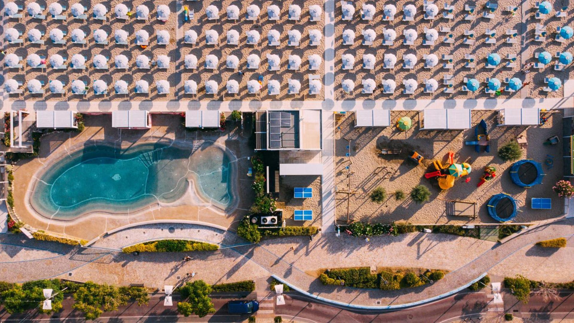 Hotel International Direttamente Sulla Sabbia Мізано-Адріатіко Екстер'єр фото